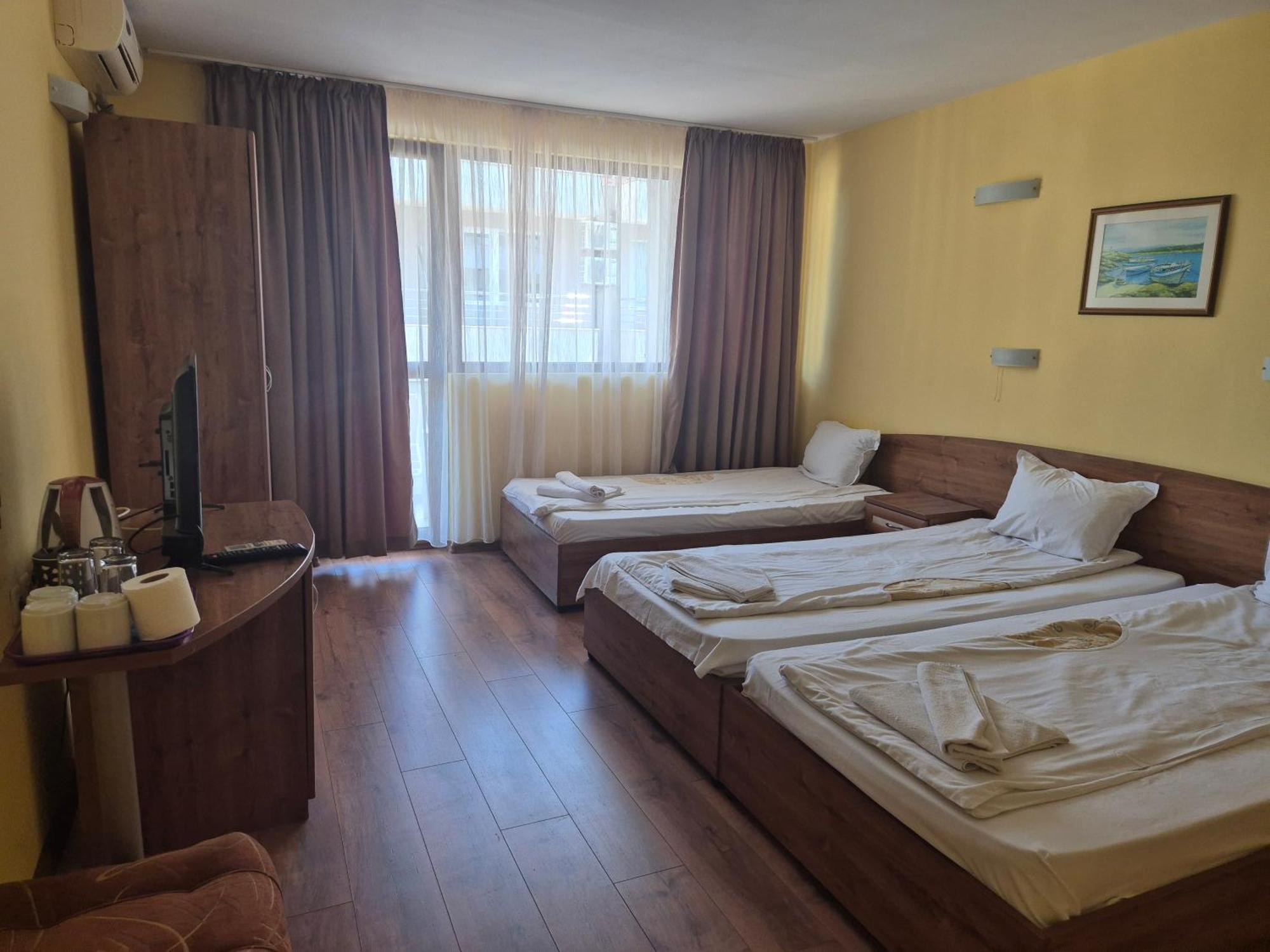Vladimirov Guest House プリモルスコ エクステリア 写真